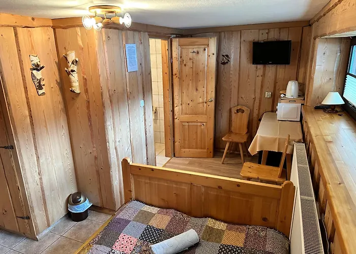 Wynajem Pokoi Magdalena בית אירוח זקופאנה