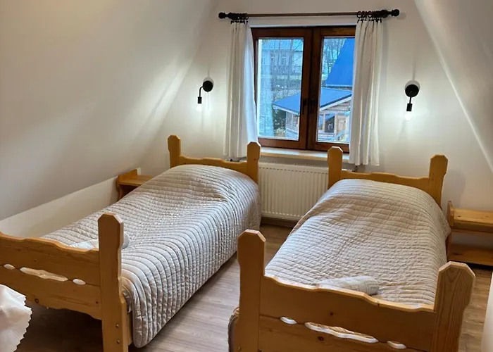 Wynajem Pokoi Magdalena בית אירוח זקופאנה