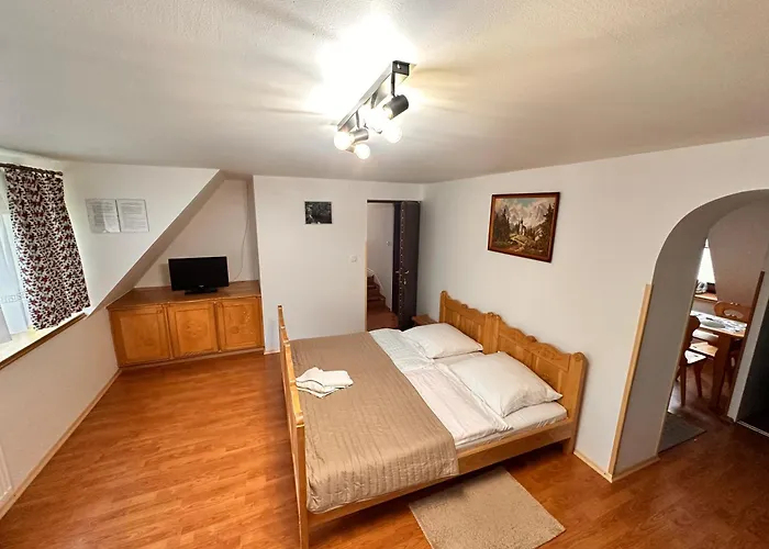 Wynajem Pokoi Magdalena זקופאנה